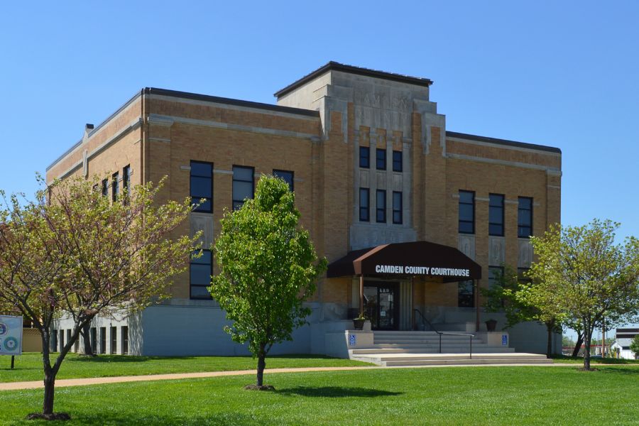 red brick court house