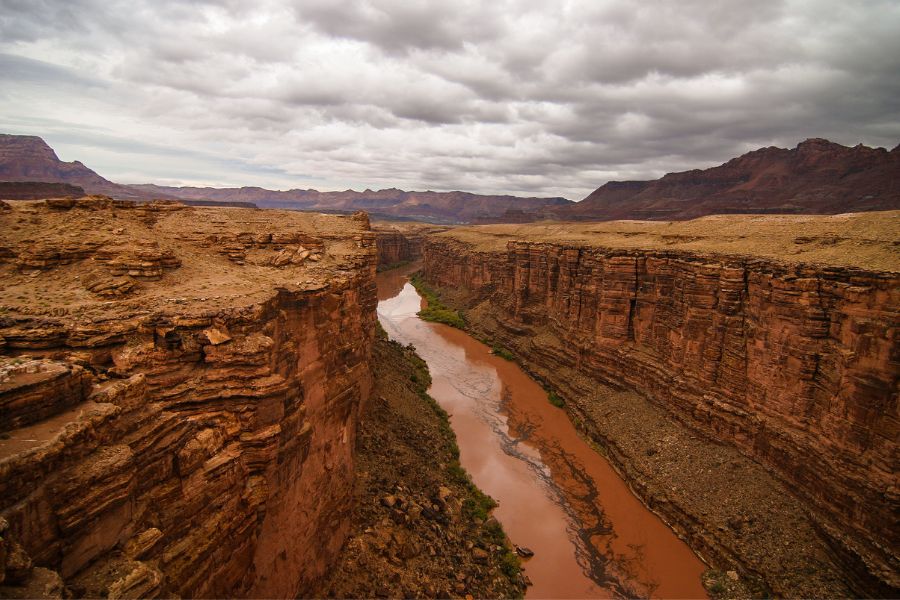 river flowing through a canyon