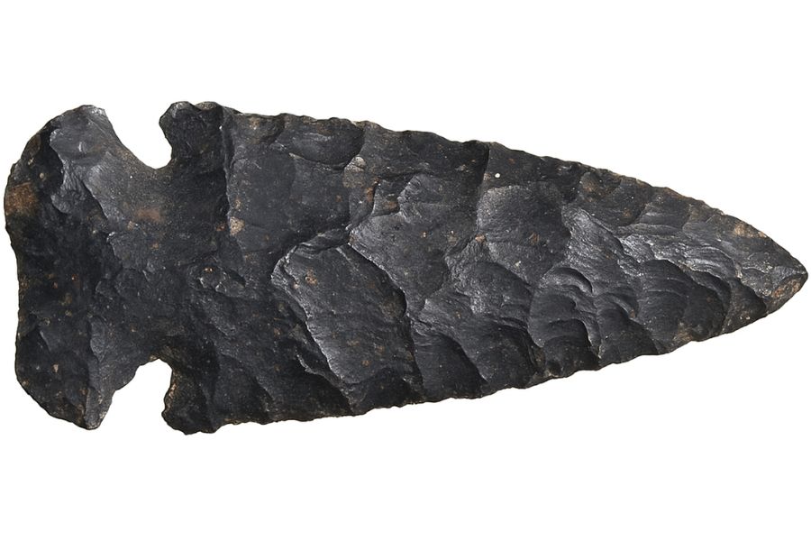 black stone arrowhead from Minnesota