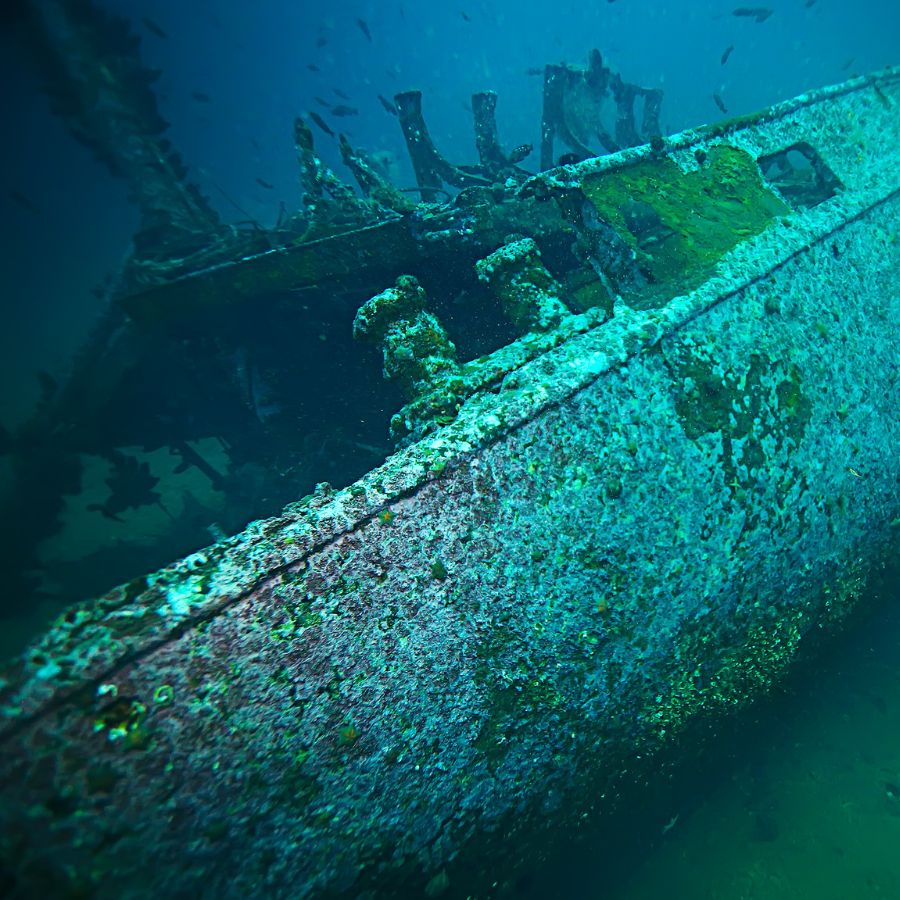 sunken ship underwater