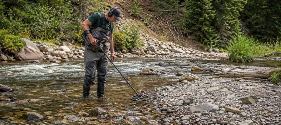 Metal detecting for gold in Georgia gold country